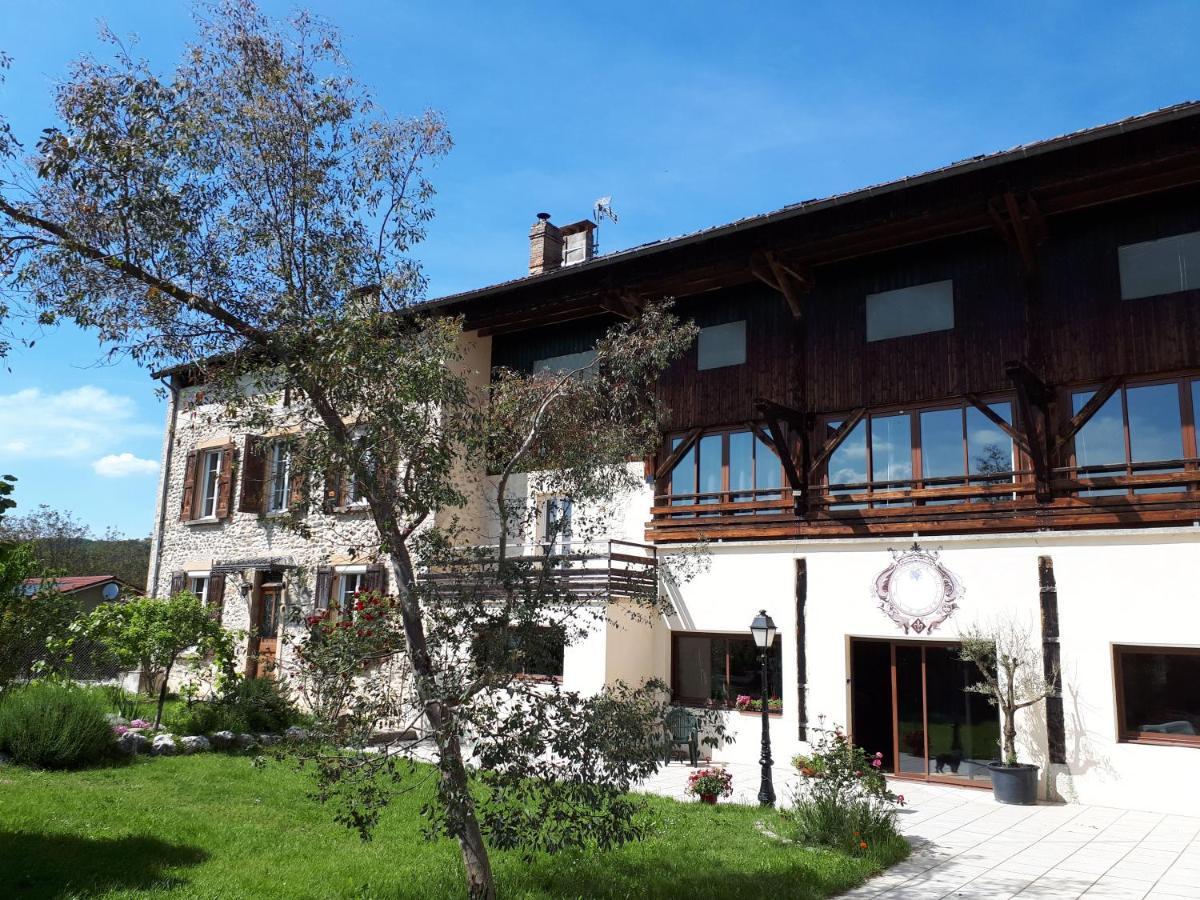 Chambres D'Hotes La Noyeraie Izeron Exterior photo